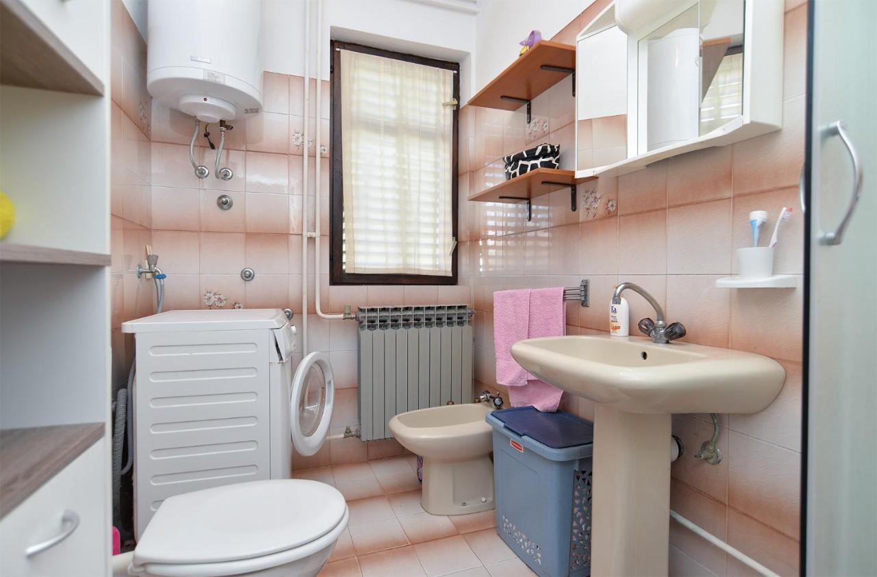 Apartments Danijel 1956 Пула Екстериор снимка