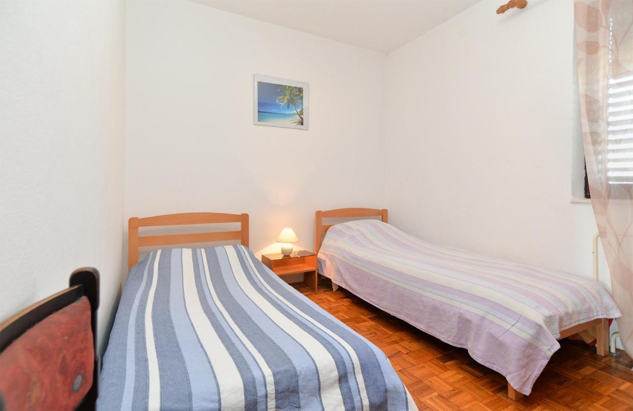 Apartments Danijel 1956 Пула Екстериор снимка