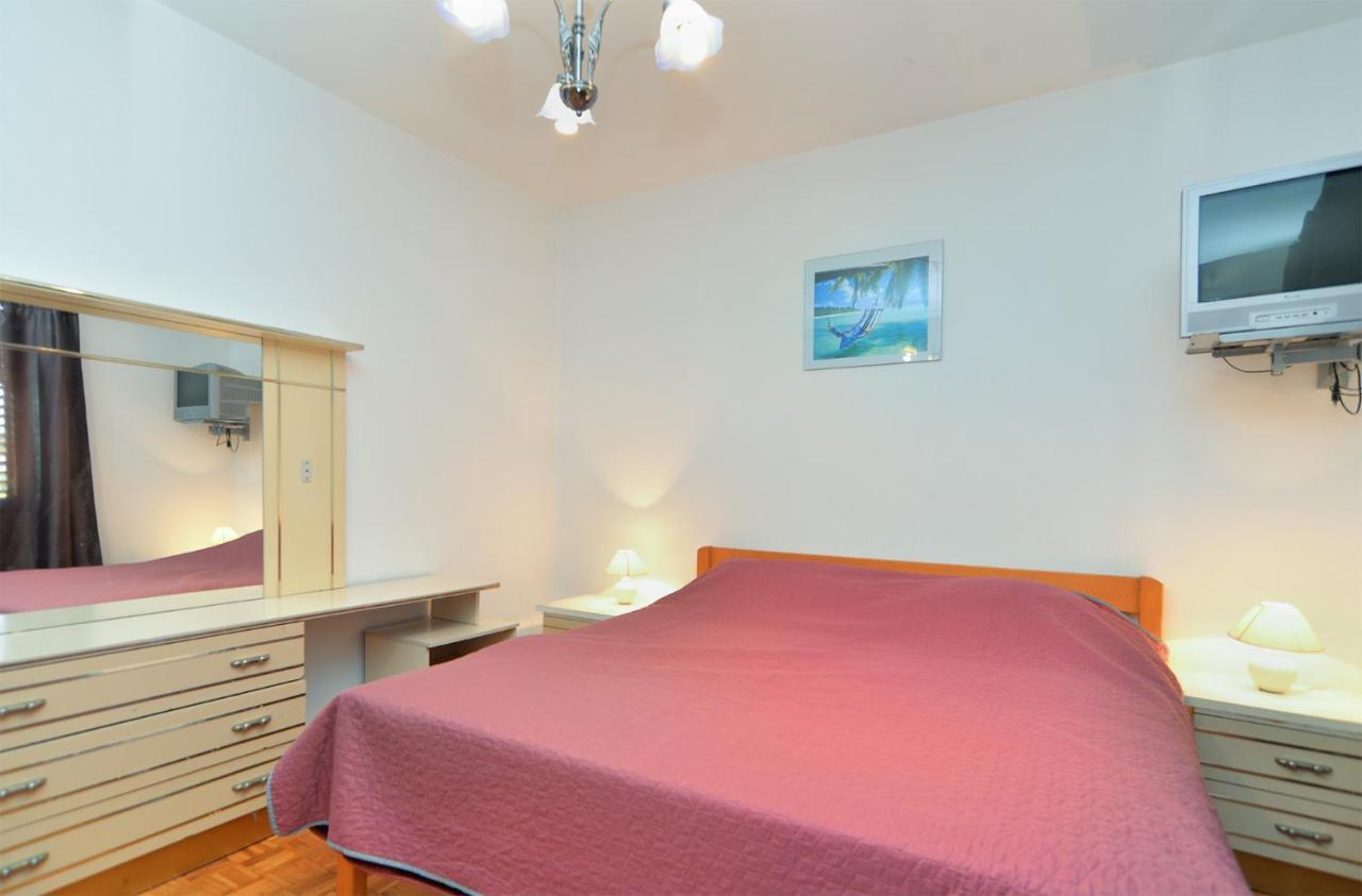 Apartments Danijel 1956 Пула Екстериор снимка