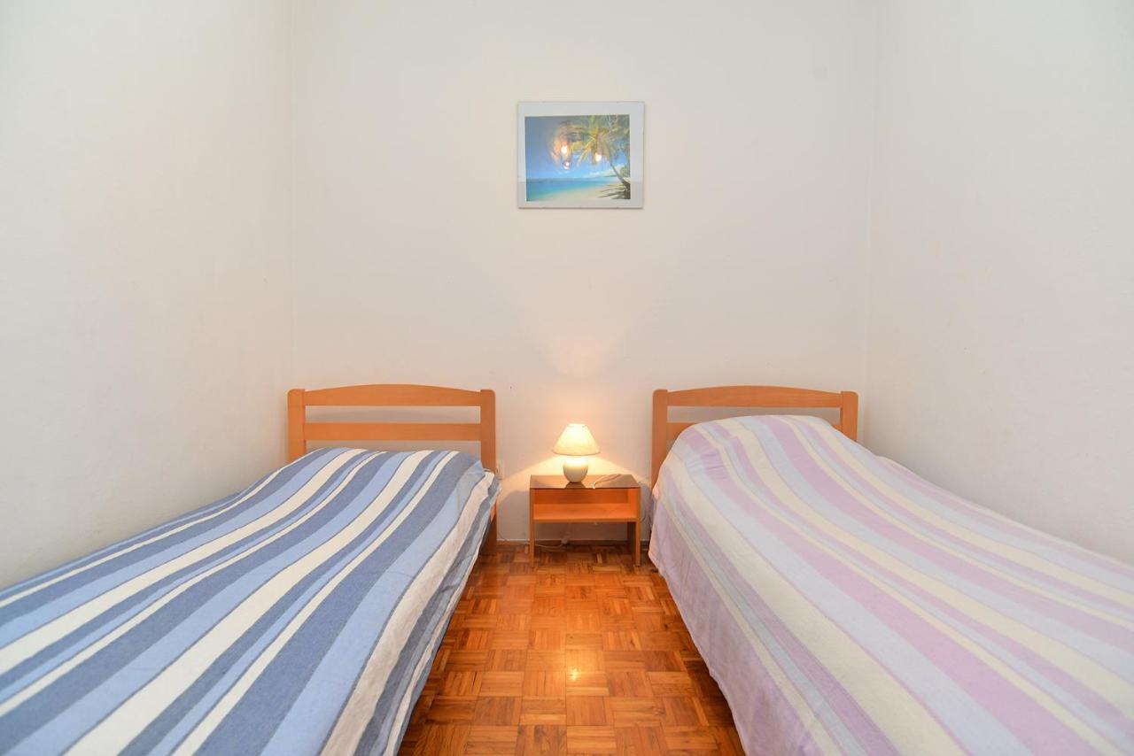 Apartments Danijel 1956 Пула Екстериор снимка